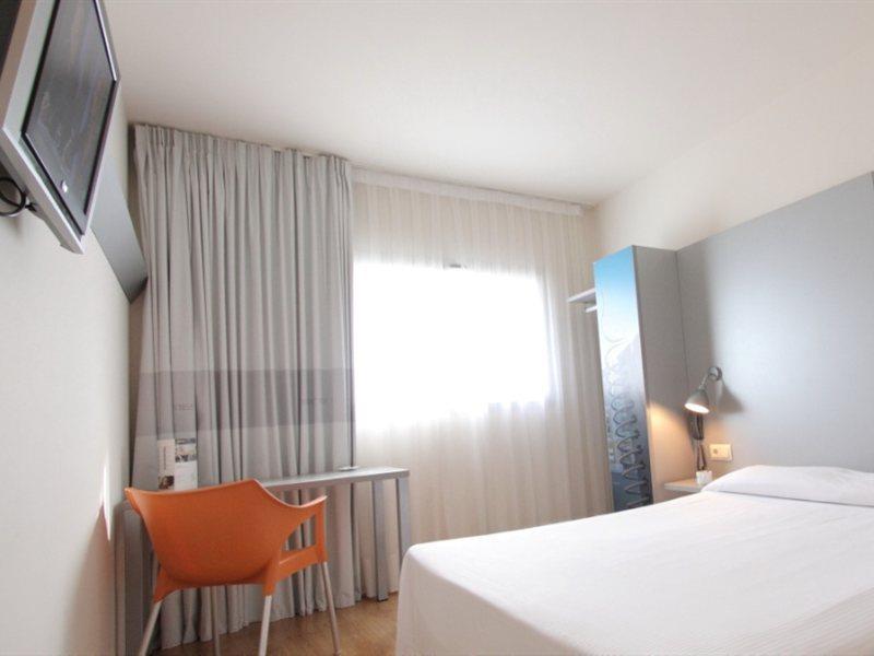 B&B Hotel Figueres Figueras Exterior foto